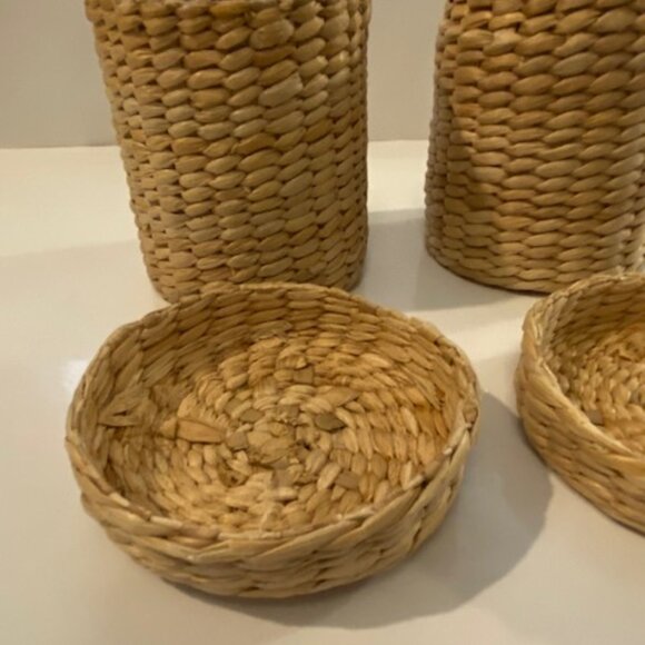 Boho Rattan/ Wicker Tissue Box Cover plus 2 lidded basket Decor - Picture 7 of 13